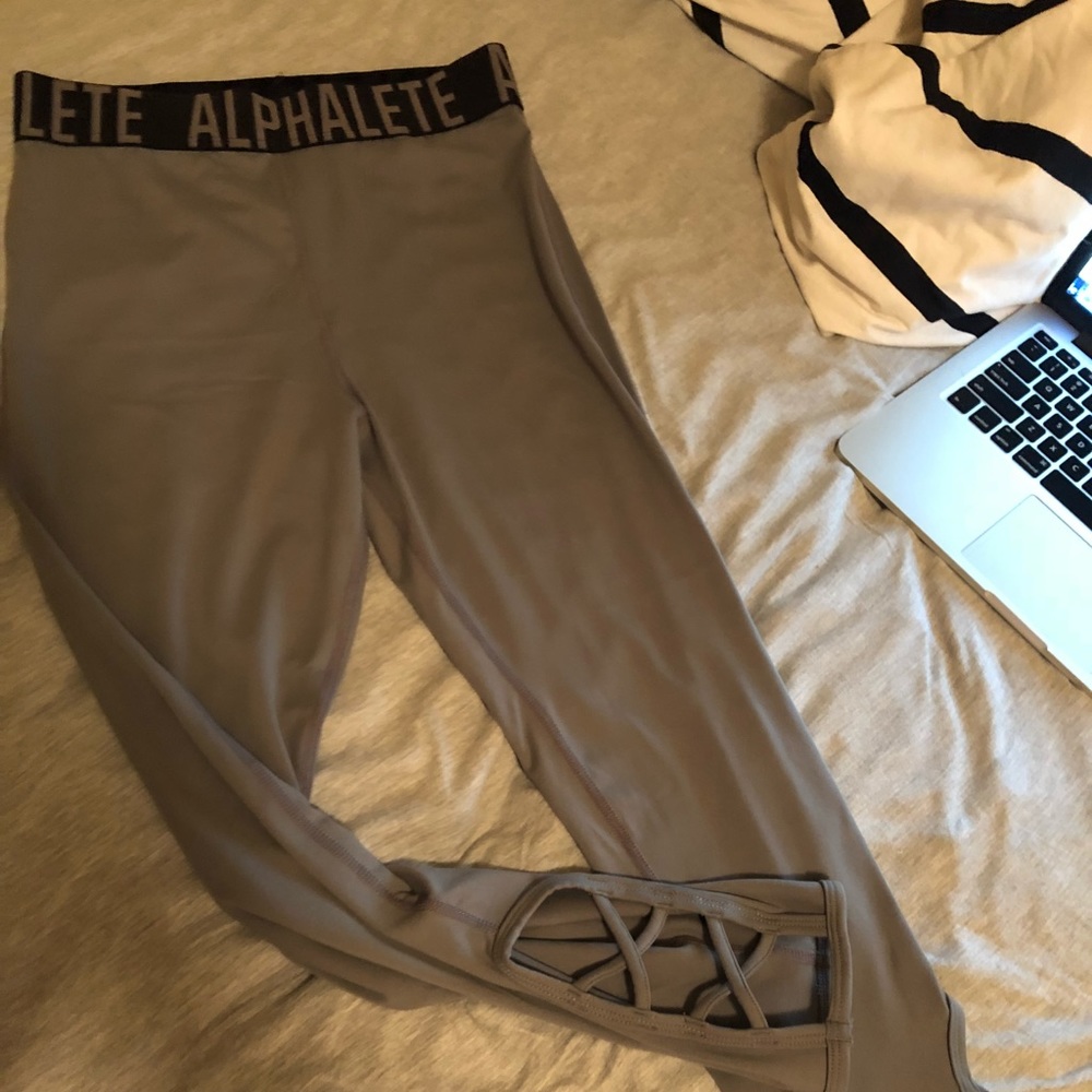 Alphalete leggings